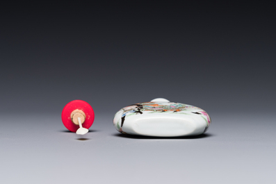 Tabati&egrave;re en porcelaine de Chine famille verte &agrave; d&eacute;cor de mariage de la s&oelig;ur de Zongkui, 19&egrave;me