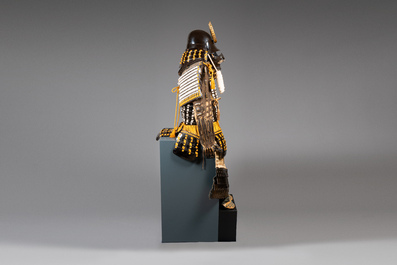Een indrukwekkend Japans Samurai Gusoku-pantser, Momoyama/Edo periode, eind 16e/begin 17e eeuw