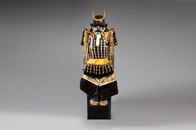 Een indrukwekkend Japans Samurai Gusoku-pantser, Momoyama/Edo periode, eind 16e/begin 17e eeuw