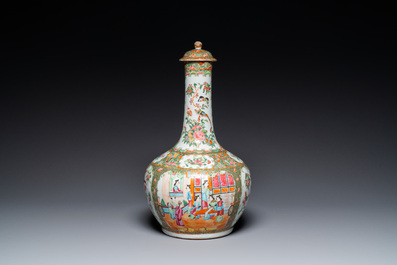Een Chinese Canton famille rose kom en een flesvormige dekselvaas, 19e eeuw