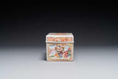Tr&egrave;s rare coffret d'ensemble &agrave; th&eacute; en porcelaine de Chine famille rose de Canton &agrave; d&eacute;cor mandarin, Qianlong