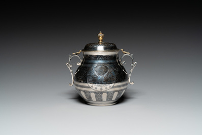 R&eacute;cipient couvert ottoman en argent niello dor&eacute;, la Turquie, p&eacute;riode du sultan Abdulhamid II (1876-1909)