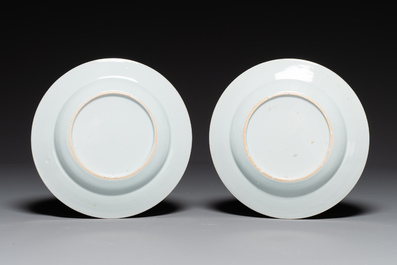 Five Chinese famille rose plates with floral design, Yongzheng/Qianlong