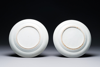 A pair of Chinese monogrammed Canton famille rose plates with black-glazed rims, 19th C.
