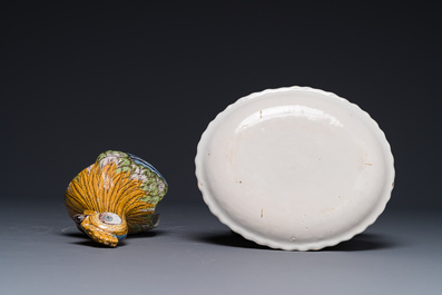 Terrine couverte en forme de coq en faience polychrome, Abtsbessingen, Allemagne, 18&egrave;me