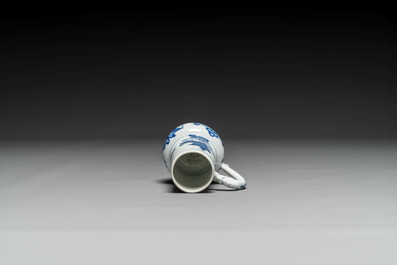 Groupe de six pi&egrave;ces en porcelaine de Chine bleu et blanc, Kangxi