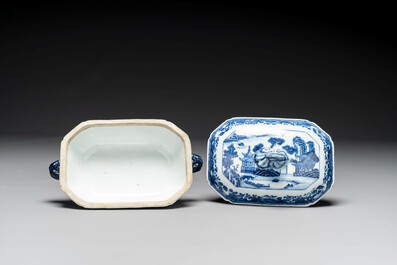Groupe de six pi&egrave;ces en porcelaine de Chine bleu et blanc, 18/19&egrave;me