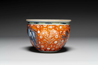 A Chinese English-decorated blue and white scroll pot, Kangxi