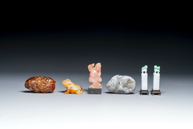Groupe de sculptures en lapis-lazuli, quartz rose et autres pierres pr&eacute;cieuses, Chine, 19/20&egrave;me