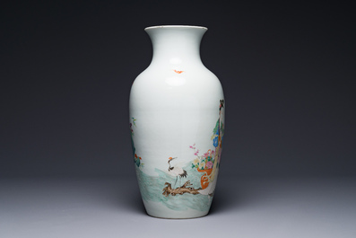 Een Chinese famille rose vaas met Lan Caihe, Qianlong merk en periode