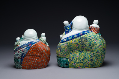 Two Chinese famille rose figures of Buddha, Zhu Mao Sheng 朱茂生 mark, 19/20th C.