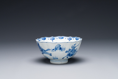 Bol en porcelaine de Chine en bleu et blanc &agrave; d&eacute;cor de la chasse mongole, marque de Chenghua, Kangxi