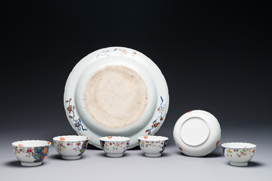 Collection de sept pi&egrave;ces en porcelaine de Chine famille rose &agrave; d&eacute;cor de feuilles de tabac, Qianlong