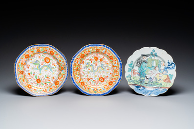 A pair of Chinese English-decorated plates and a Dutch-overdecorated Chinese bowl and plate, Qianlong