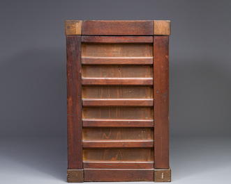 A Japanese wooden tansu 箪笥 chest, 19/20th C.