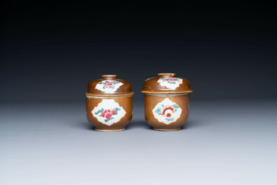 Een gevarieerde collectie Chinees famille rose en Imari-stijl porselein, Yongzheng en later