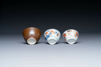 Een gevarieerde collectie Chinees famille rose en Imari-stijl porselein, Yongzheng en later