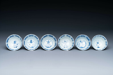 Collection vari&eacute;e de 18 pi&egrave;ces en porcelaine de Chine en bleu et blanc et famille rose, Kangxi/Yongzheng