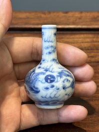 Five various Chinese blue and white snuff bottles, Yongzheng mark, 19/20th