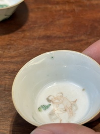 Een zeldzame set van tien Chinese famille rose kommen in oplopend formaat met erotisch decor, Daoguang merk en periode