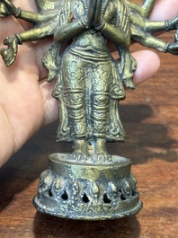 Collection de sculptures et de presse-papiers en bronze, Chine et Sino-Tibet, Qing