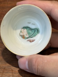 Een zeldzame set van tien Chinese famille rose kommen in oplopend formaat met erotisch decor, Daoguang merk en periode