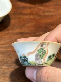 Een zeldzame set van tien Chinese famille rose kommen in oplopend formaat met erotisch decor, Daoguang merk en periode
