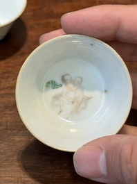 Een zeldzame set van tien Chinese famille rose kommen in oplopend formaat met erotisch decor, Daoguang merk en periode