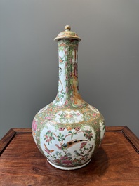 Een Chinese Canton famille rose kom en een flesvormige dekselvaas, 19e eeuw