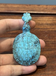 Zeven gevarieerde Chinese snuifflessen in edelsteen, bloedkoraal, glas en barnsteen, 19e eeuw