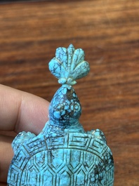 Zeven gevarieerde Chinese snuifflessen in edelsteen, bloedkoraal, glas en barnsteen, 19e eeuw