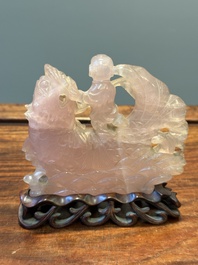 Groupe de sculptures en lapis-lazuli, quartz rose et autres pierres pr&eacute;cieuses, Chine, 19/20&egrave;me