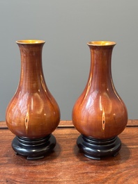 Paire de vases en laque de Foochow ou Fuzhou mimiquant du bambou, 19/20&egrave;me
