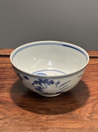 A Chinese blue and white 'Hatcher cargo' bowl with floral design, Transitional period