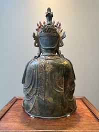 Grande sculpture en bronze laqu&eacute; et dor&eacute; repr&eacute;sentant un Bodhisattva, Chine, Ming