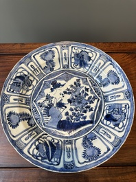 Two Chinese blue and white kraak porcelain dishes with birds and insects, Wanli