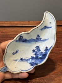 Coupe en forme de feuille en porcelaine de Chine en bleu et blanc de type ko-sometsuke pour le Japon, Tianqi