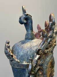 Grande sculpture en bronze laqu&eacute; et dor&eacute; repr&eacute;sentant un Bodhisattva, Chine, Ming