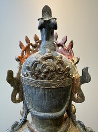 Grande sculpture en bronze laqu&eacute; et dor&eacute; repr&eacute;sentant un Bodhisattva, Chine, Ming
