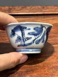 Zeven Chinese blauw-witte koppen en zes schotels, Transitie periode/vroeg Kangxi