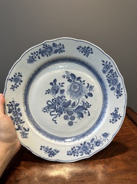A varied collection of 45 pieces Chinese porcelain, Kangxi and later