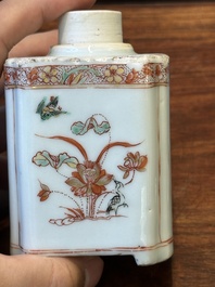 A pair of Chinese famille verte square tea caddies, Kangxi