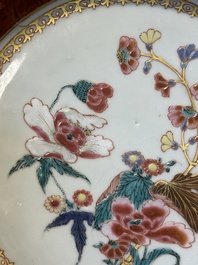 A Chinese famille rose 'faux-bois' border plate, Yongzheng/Qianlong