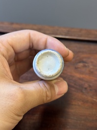 Zes Chinese blauw-witte snuifflessen, 19de eeuw
