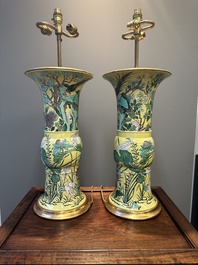 Paire de vases de forme 'gu' en biscuit &eacute;maill&eacute; verte mont&eacute;s en lampes en bronze dor&eacute;, Chine, 19&egrave;me