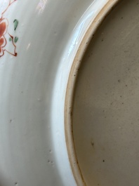 Paire de plats en porcelaine de Chine famille verte &agrave; d&eacute;cor 'Xi Xiang Ji', Kangxi