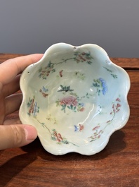 Une collection vari&eacute;e de huit pi&egrave;ces en porcelaine de Chine famille rose, 18/19&egrave;me