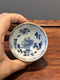 A varied collection of 45 pieces Chinese porcelain, Kangxi and later