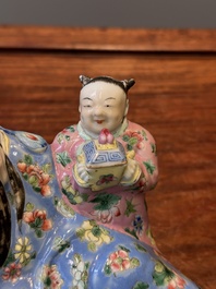Rare compte-gouttes en porcelaine de Chine famille rose en forme de Libai, Qianlong/Jiaqing