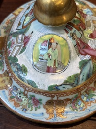 Een Chinese Canton famille rose dekselterrine  met bijbehorend bord, 19e eeuw